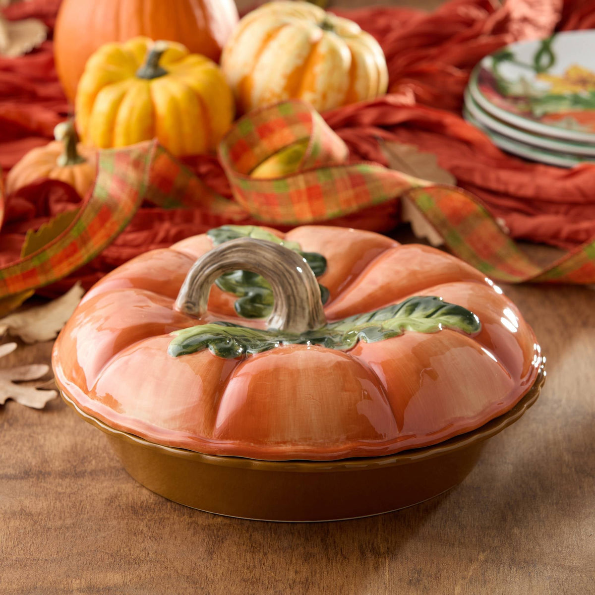 Pie Keeper with Sculpted Pumpkin Top and Ceramic Bakeware Base for Holiday Baking