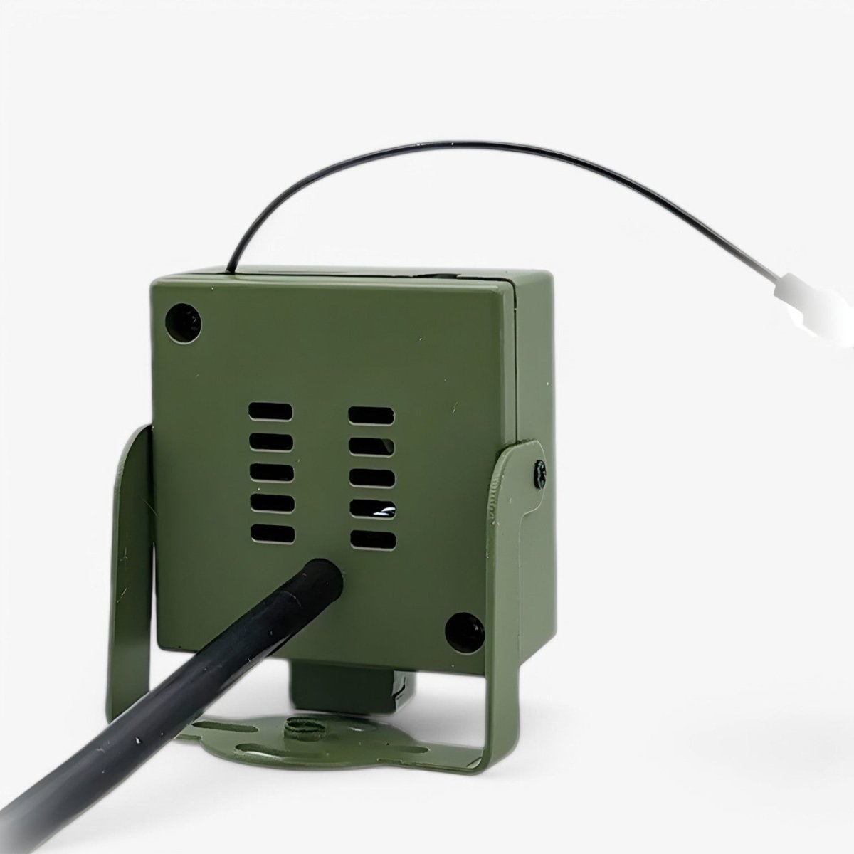 Wildlife Camera with 1080p HD and Infrared Night Vision for Bird Observation