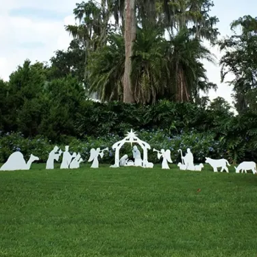 Four Part Yard Nativity Kit in Ultra Thick PVC with a Stable, Mary, Joseph and Baby Jesus