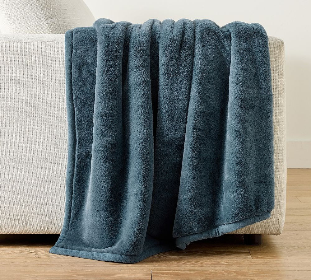 Ultra Soft Double Sided Faux Fur Blanket with Ribbed Texture Design