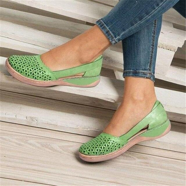Womens Slip On Flats with Wide Toe Box and Arch Support, Breathable Mesh