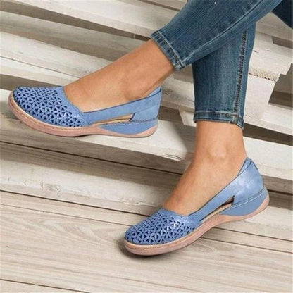Womens Slip On Flats with Wide Toe Box and Arch Support, Breathable Mesh