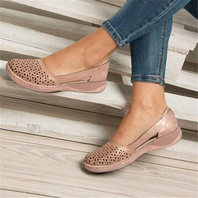 Womens Slip On Flats with Wide Toe Box and Arch Support, Breathable Mesh