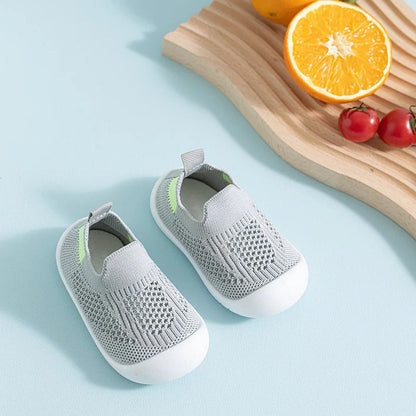 Anti Slip Socks with Rubberized Grip Sole and Breathable Fabric for Children