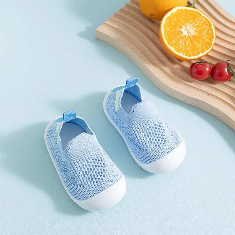 Anti Slip Socks with Rubberized Grip Sole and Breathable Fabric for Children
