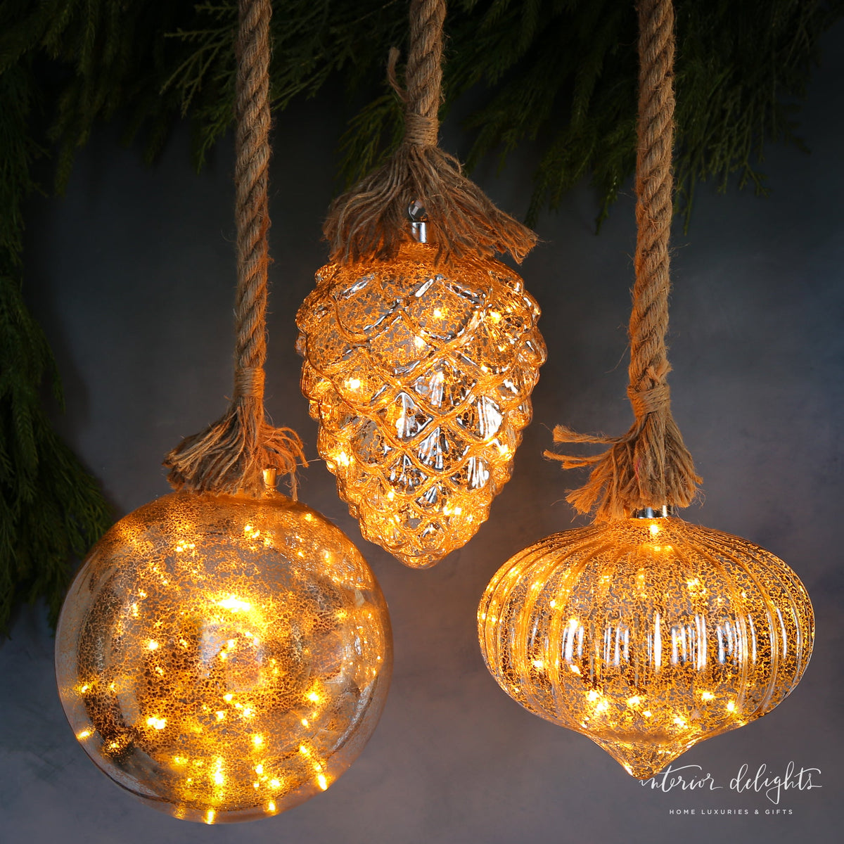 LED Glass Ornament with Warm Glow and Remote Control 7.9 Inch
