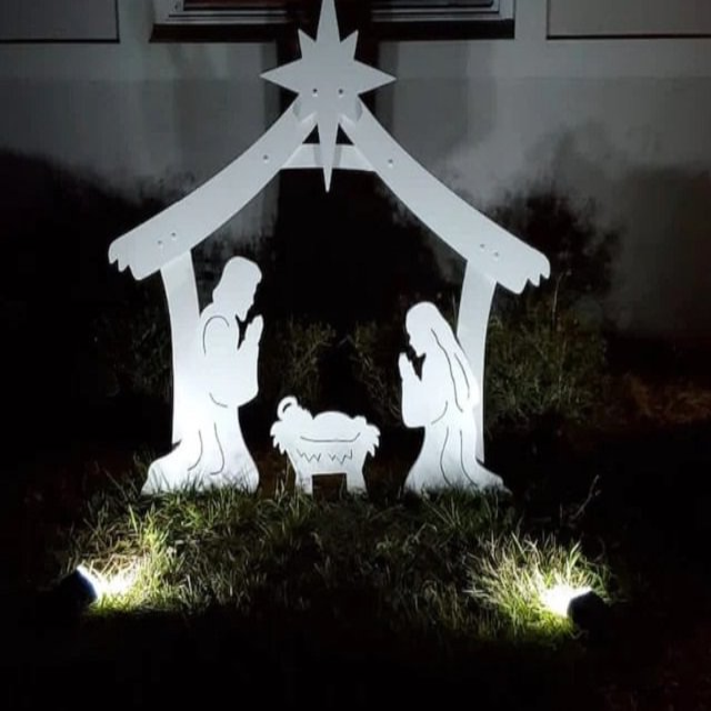 Four Part Yard Nativity Kit in Ultra Thick PVC with a Stable, Mary, Joseph and Baby Jesus